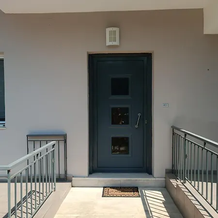 Modern Eco Groundfloor Дом отдыха Лигия
